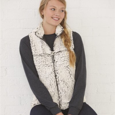 Women’s Sherpa Full-Zip Vest Thumbnail